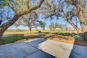 Secluded Ranch w/ Courtyard ~ 4 Mi to Odessa!