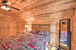 Secluded Cabin w/ Deck 13 Miles to Downtown Murphy