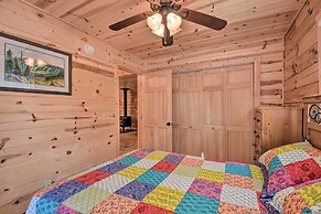 Secluded Cabin w/ Deck 13 Miles to Downtown Murphy