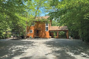 Adirondack Oasis: Private Lake, Sauna, & Fire Pit