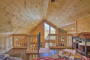Hot Tub & Views: Charming Bryson City Cabin!
