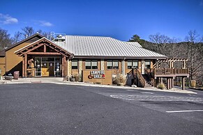 Spacious Family Home w/ Deck at Massanutten Resort