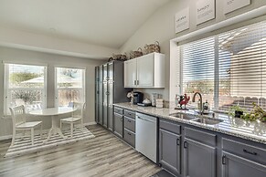 8 Mi to Dtwn Reno: Sparks Escape w/ Fenced Yard