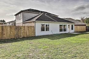 Spacious Houston Home ~ 22 Mi to Downtown!