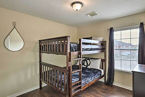 Spacious Houston Home ~ 22 Mi to Downtown!