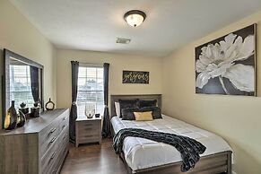 Spacious Houston Home ~ 22 Mi to Downtown!