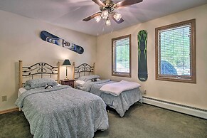 Timber Creek Townhome w/ 2 Decks & Mtn Views!