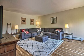 Timber Creek Townhome w/ 2 Decks & Mtn Views!