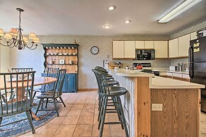 Timber Creek Townhome w/ 2 Decks & Mtn Views!