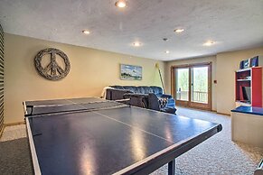 Timber Creek Townhome w/ 2 Decks & Mtn Views!