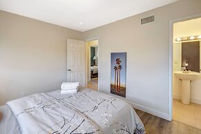 Sunny Vista Vacation Rental Home: 12 Mi to Beach!