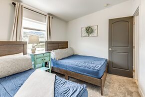 Tranquil Indigo Getaway < 3 Mi to Hot Pools!