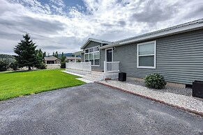 Tranquil Indigo Getaway < 3 Mi to Hot Pools!