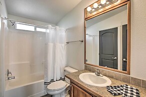 Tranquil Indigo Getaway < 3 Mi to Hot Pools!