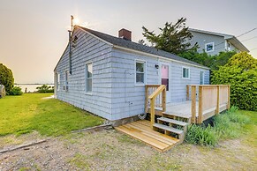 Waterfront Cottage w/ Sunroom + Patio & Grill