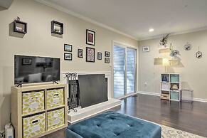 Tree-lined Durham Townhome: Close to Parks!