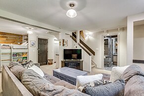 Vermont Mountain Retreat: The Antler House