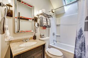 Vermont Mountain Retreat: The Antler House