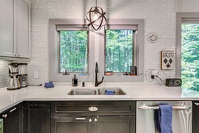 Vermont Mountain Retreat: The Antler House