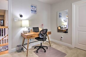 Resort Amenities & Screened Porch: Ocean View Home