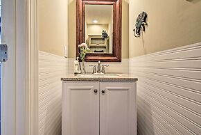 Resort Amenities & Screened Porch: Ocean View Home