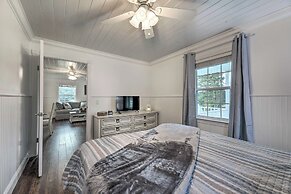 Waterfront Dunlap Cottage: Large Yard + Views