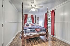 Waterfront Dunlap Cottage: Large Yard + Views