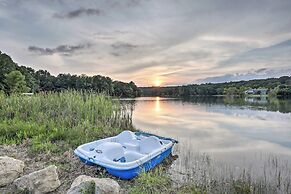 Waterfront Dunlap Cottage: Large Yard + Views