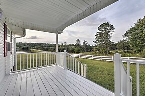 Waterfront Dunlap Cottage: Large Yard + Views