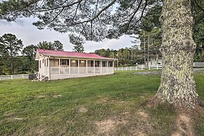 Waterfront Dunlap Cottage: Large Yard + Views
