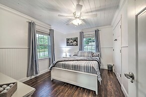 Waterfront Dunlap Cottage: Large Yard + Views