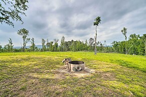 Updated Studio Cabin in Ozark w/ Yard & Mtn View