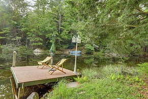 Rustic Waterfront Cottage w/ Fire Pit & Kayaks