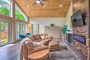 Breathtaking Views: Unique Chimney Rock Cottage!