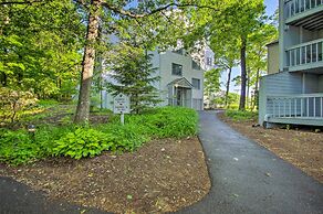 Wintergreen Resort Studio w/ Deck & Ski-out Access