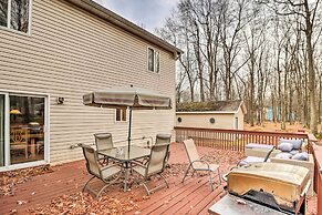 Game Room & Lake Access: Albrightsville Home!