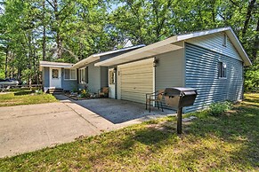 Higgins Lake Getaway w/ Fire Pit, Walk to Beach!