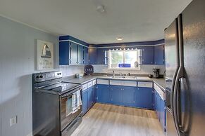 Albany Family Lake Getaway Near State Parks!