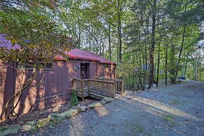 Ski Resort Cabin w/ Deck in Beech Mountain!