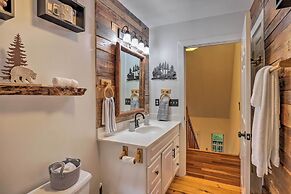 Tranquil Hendersonville Cabin w/ Mountain Views!