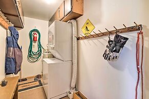 Near Hiking & Skiing: Bear Valley Cabin!