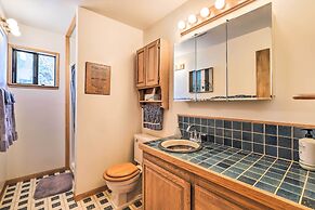 Near Hiking & Skiing: Bear Valley Cabin!