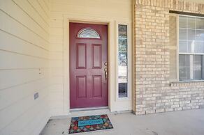 Centrally Located Kyle Home: Walk to Pool & Park!