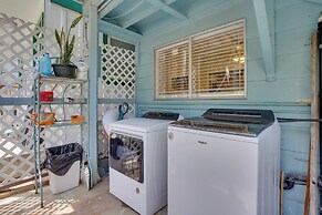 Catalina Island Duplex - Steps to Beach & Pier!