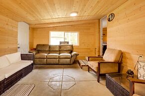 Brookings Home w/ Deck, 1/2 Mi to Harris Beach!