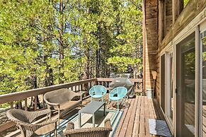 Charming Strawberry Cabin w/ Private Deck