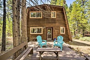 Charming Pinecrest Cabin w/ Private Deck