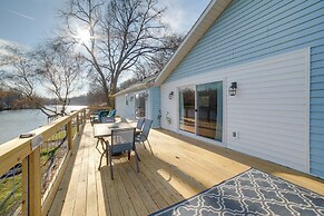 Charming Riverfront Retreat in Monticello!