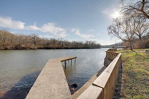 Charming Riverfront Retreat in Monticello!