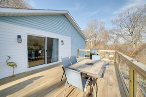 Charming Riverfront Retreat in Monticello!